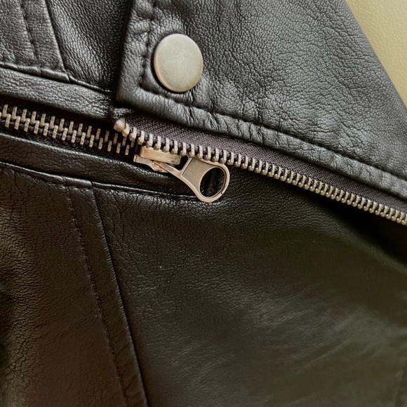 American Flag Skull on a Ladies Vegan Leather Motorcycle Jacket - Picture 3 of 8